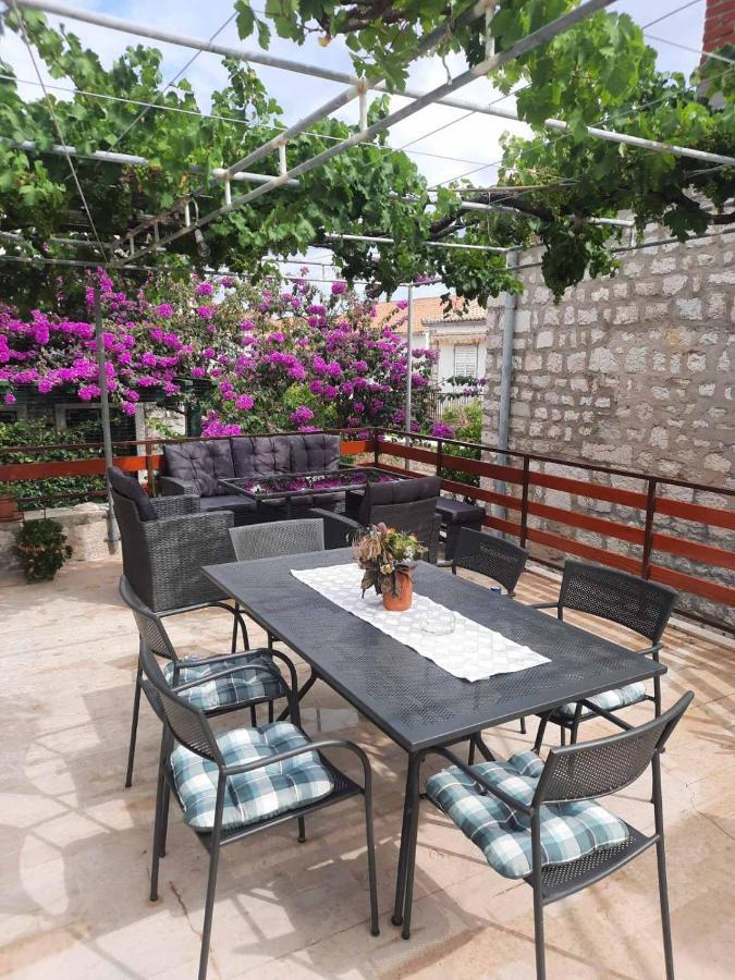 Old Town Rooms 拉布 外观 照片